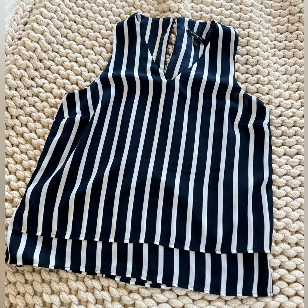 BANANA REPUBLIC stripe essential shirt 318